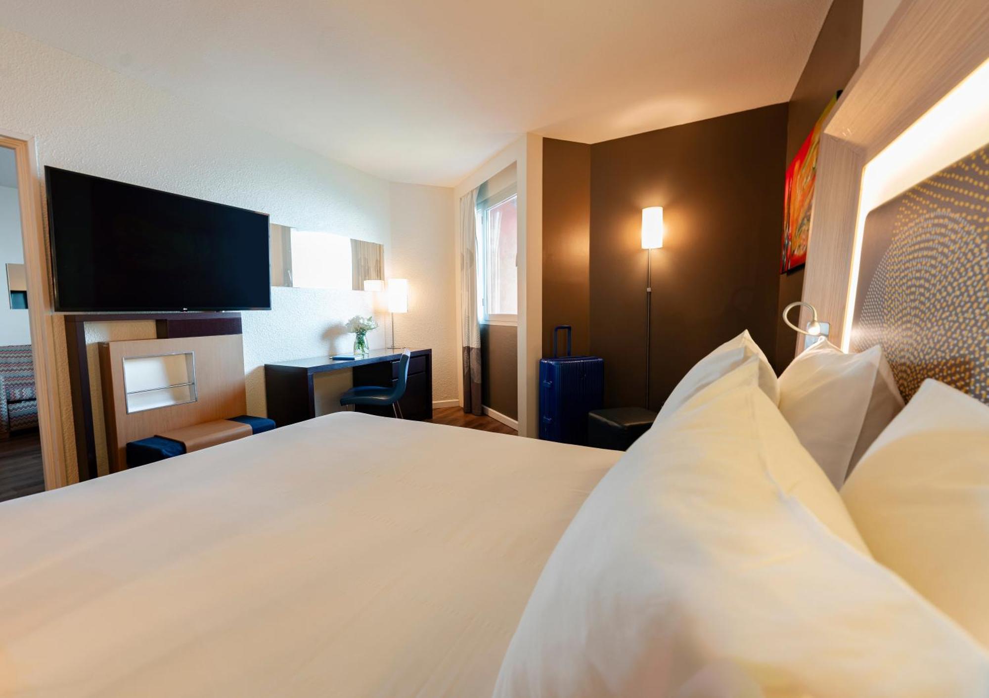 Junior Suite One Double Bed Ocean Side,1697909215:JPEG
