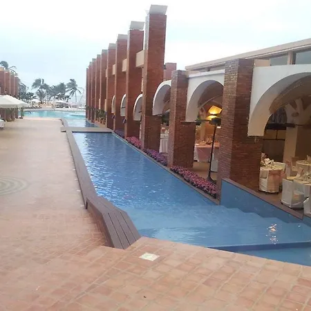 Des Almadies Hotel-3